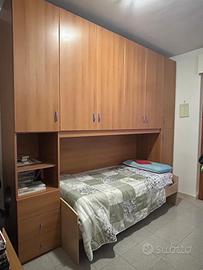 armadio a ponte + letto con materassi  nuovissimo.