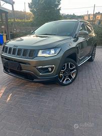 Auto f