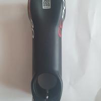 Attacco manubrio ec90 carbonio