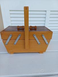 Scatola per cucito in legno