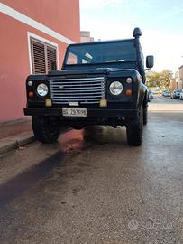 Land rover defender 90