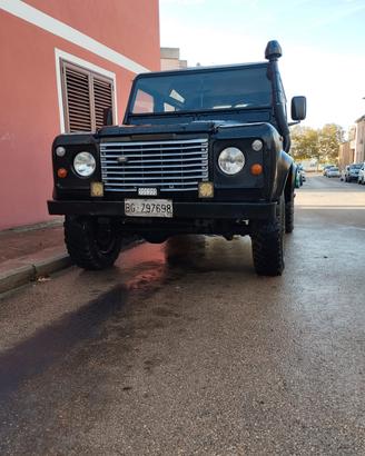 Land rover defender 90