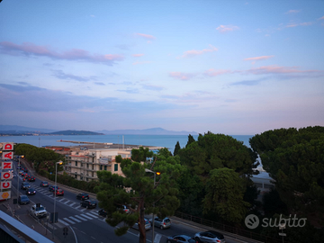 Stanze uso studio-ufficio Formia centro