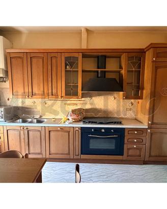 CUCINA GRANDE COMPLETA IN LEGNO ROVERE MASSELLO FO