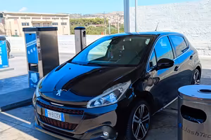 Peugeot 208 Gt line 120 BlueHDi 5 porte