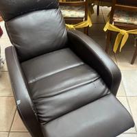 Poltrona in ecopelle