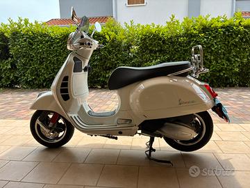 Vespa 300 GTS