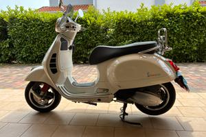 Vespa 300 GTS