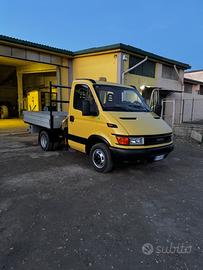 Iveco daily con gru
