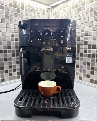 De'Longhi Magnifica S pari al nuovo con garanzia