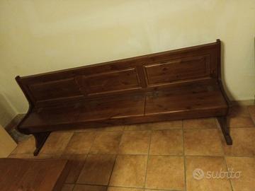 Panca in legno con cassapanca integrata