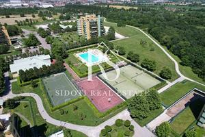 Appartamento di 139 m² con 3 locali e box auto a S