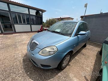 Lancia YPSILON 1.3 DIESEL