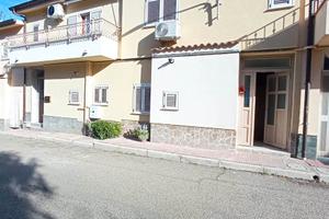 Ampia autonoma ecosostenibile casa Tricarico