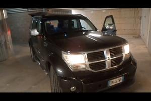 DODGE NITRO  4x4