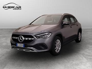 Mercedes GLA-H247 2020 - GLA 180 d Business Extra