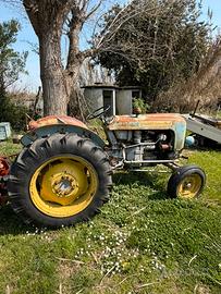 TRATTORE LANDINI R4000