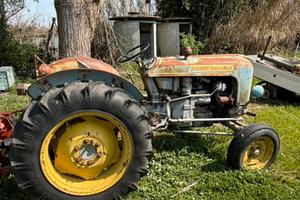 TRATTORE LANDINI R4000