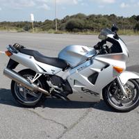 Honda VFR800 FI - 2001