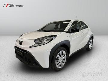 Toyota Aygo X 1.0 Active 72cv
