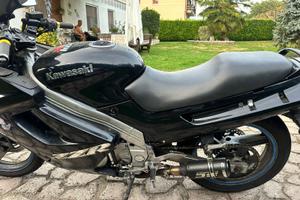 Kawasaki ZZ250