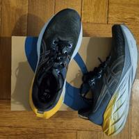 ASICS Novablast 4 , scarpa da corsa e gym 43.5 EU