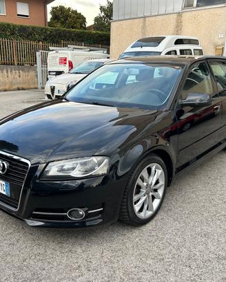 Audi A3 SPB 1.6 TDI 105 CV CR Ambiente Euro5