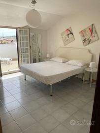 Vista mare, nuovissima, centrale e a 50m dal mare