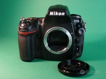 NIKON D700