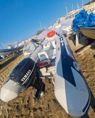 Gommone 4m+carrello+25CV+posto barca