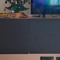 mobile sospeso per tv