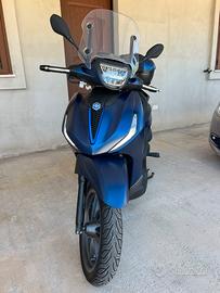 Beverly 310s 2026