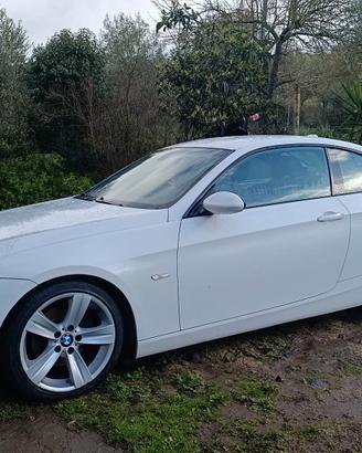 BMW serie 3 coupé e 92 320 d