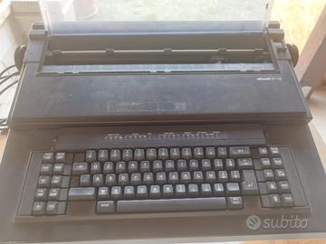 Macchina da scrivere elettronica Olivetti ET112