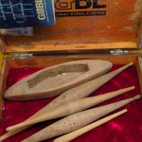 Strumenti Antichi da Tessitura e Scatola G&BL 