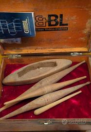 Strumenti Antichi da Tessitura e Scatola G&BL 