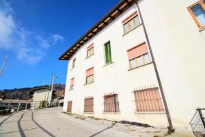 CASA SEMINDIPENDENTE A SAVOGNA