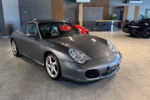 Porsche 911 - 996 Carrera 4S