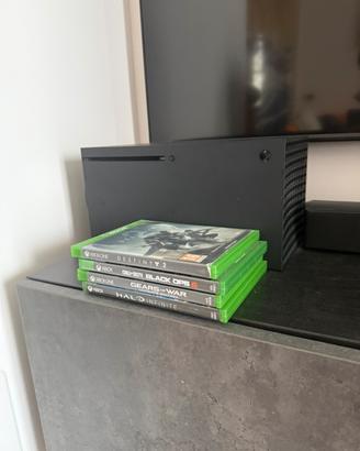 Xbox x 1tb + videogiochi / garanzia fino 07/2027