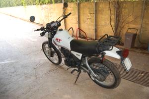 Yamaha XT 550