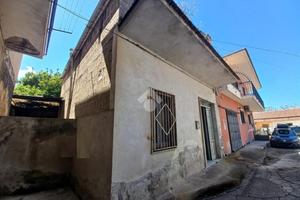 CASA SEMINDIPENDENTE A SAN FELICE A CANCELLO