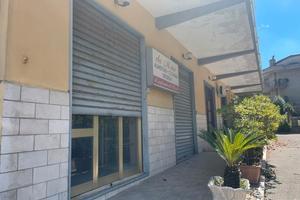 Locale commerciale, a lancusi