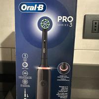 BRAUN Oral-B Pro 3 3000 Spazzolino Elettrico