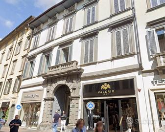Immobile di 130 m² con 4 locali a Bergamo