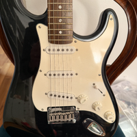 Chitarra Originale Fender Squier con Amplificator