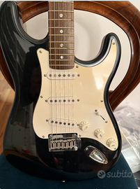 Chitarra Originale Fender Squier con Amplificator