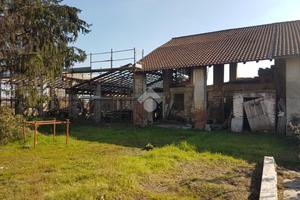 CASA SEMINDIPENDENTE A CORBETTA