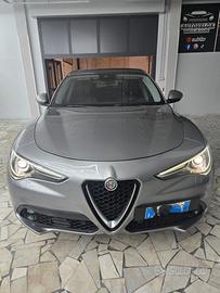 Alfa Romeo Stelvio 2.2 Turbodiesel 210 CV AT8 Q4 E