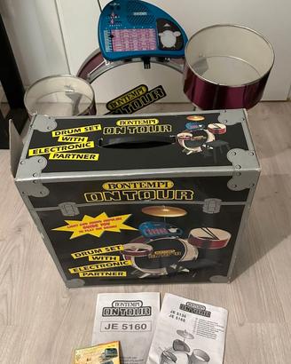 Batteria giocattolo “Bontempi On Tour”