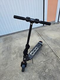 Monopattino elettrico Fiat 500